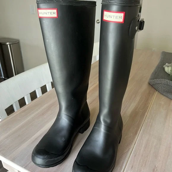 Hunter Boots - Picture 1 of 6